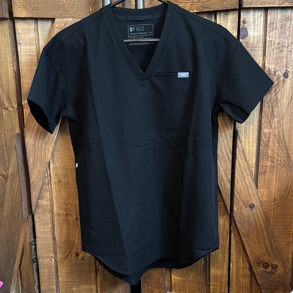 Figs Black Short Sleeve V-Neck Tee